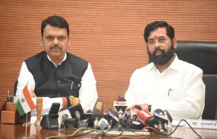 Jalyukt Shivar Yojana : जलयुक्त शिवार योजनेतील पैसै खाल्लेल्या अधिकाऱ्यांवर महसुल विभागाची मोठी कारवाई