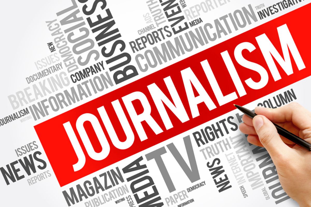 Career Tips: Mass Communication करावं की Journalism? 2023मध्ये तुमच्यासाठी कोणता कोर्स बेस्ट