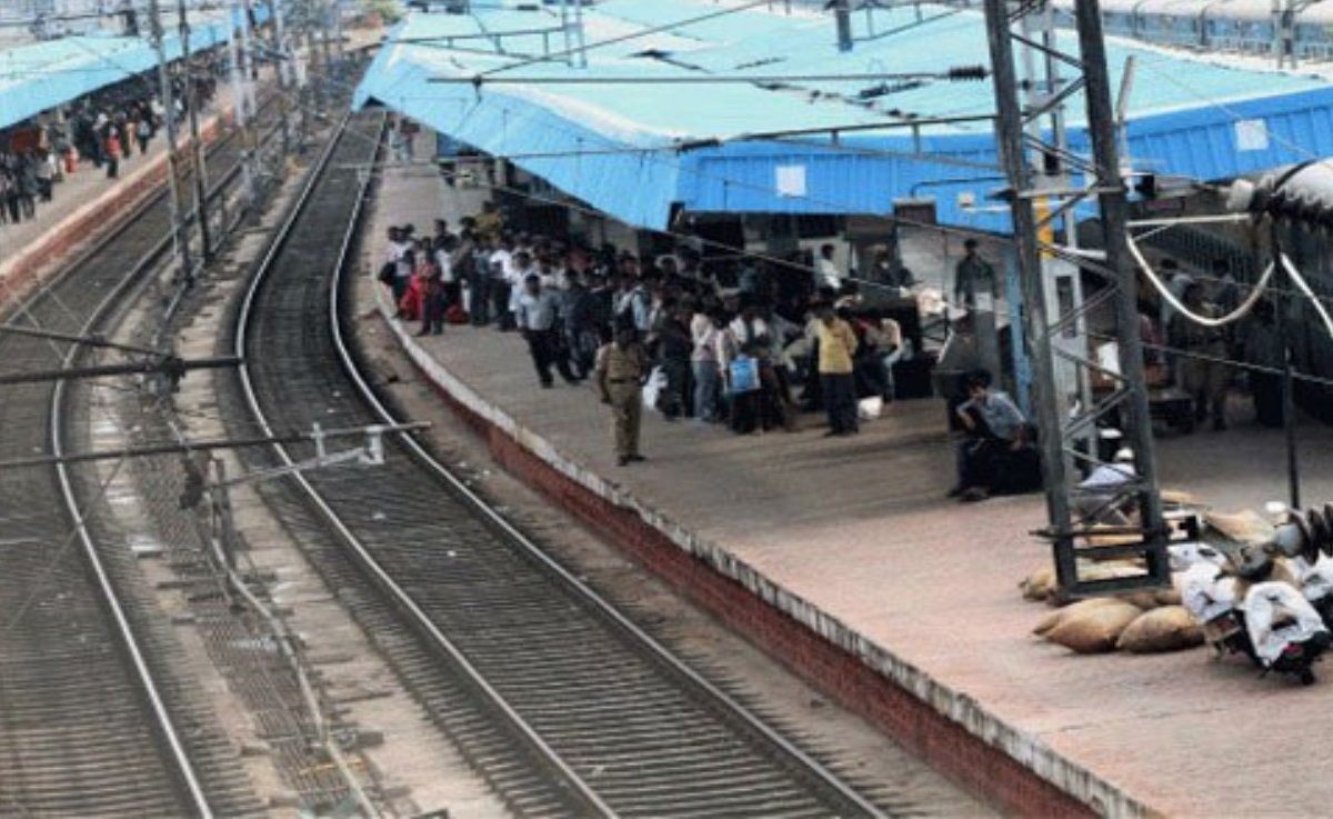 Kanpur Crime News : बर्थडे डेला जाणाऱ्यावरून बिनसलं आणि पती-पत्नीनं थेट उचललं टोकाचं पाऊल