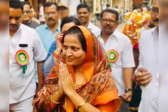 शिंदे गटाच्या आमदार सोनवणेंना दिलासा, अपात्रतेबाबतची याचिका खंडपीठाने फेटाळली