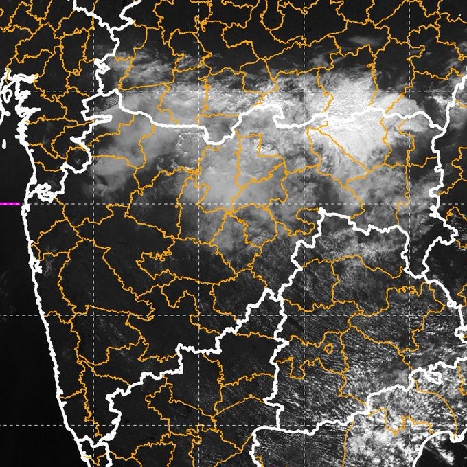 Maharashtra Weather News : पश्चिम महाराष्ट्रात थंडीचा कडाका वाढला, तर विदर्भात पावसाची शक्यता; मुंबईची हवा बिघडली