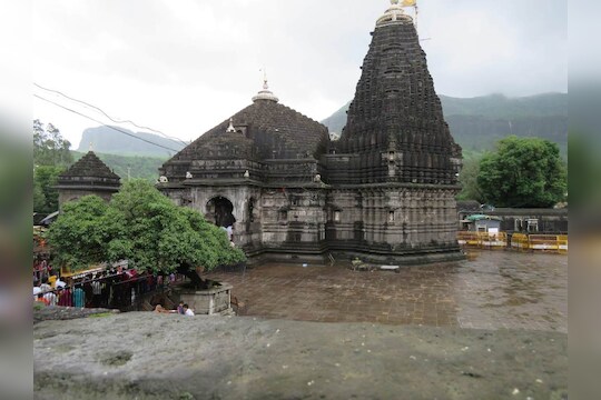 Trimbakeshwar Temple : त्र्यंबकेश्वर मंदिर पुढचे 8 दिवस बंद, मंदिर संरक्षणाचा मुद्दा आला समोर