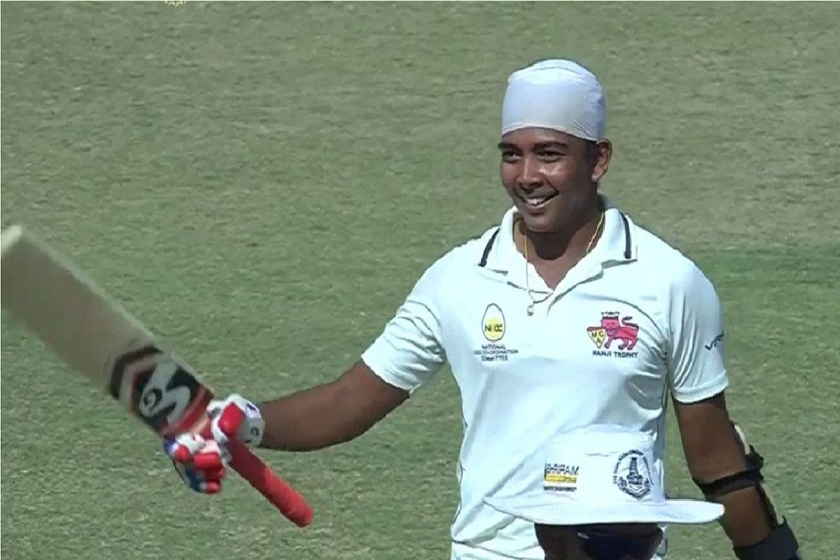 रणजी सामन्यात पृथ्वी शॉ ने ठोकले दुहेरी शतक; टीम इंडियात मिळणार का संधी?