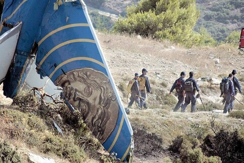 विमानातील 'त्या' एका बटणामुळे पायलटसह 121 जणांनी गमावला होता जीव, वाचा अंगावर शहारे आणणारी 18 वर्षांपूर्वीची दुर्घटना