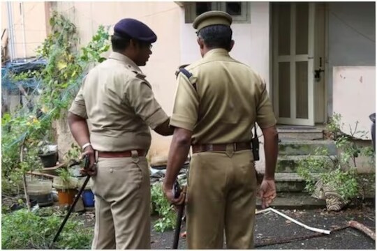 Pune Crime News : तिने दारू मागितली अन् पोरांनी तिला विवस्त्र करून संपवलं, पुण्यात घडलं भयानक कांड
