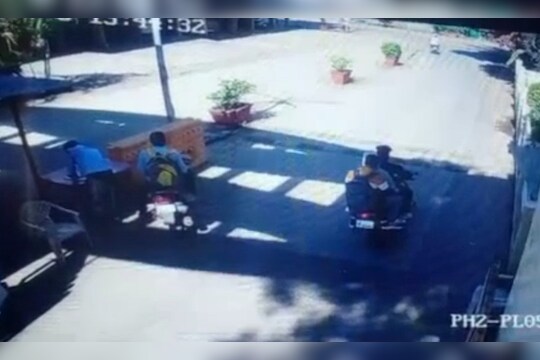 Pune Robbery Case : पुणे की बिहार! बंदुक आणि चाकूचा धाक दाखवून भर दिवसा लाखो रुपयांना लुटले
