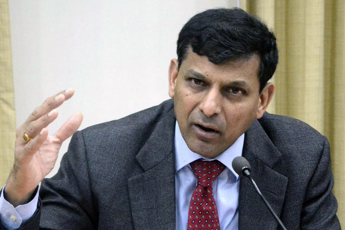 जुन्या पेंशन योजनेविषयी महत्त्वाची माहिती, रघुराम राजन यांचा मोठा खुलासा!