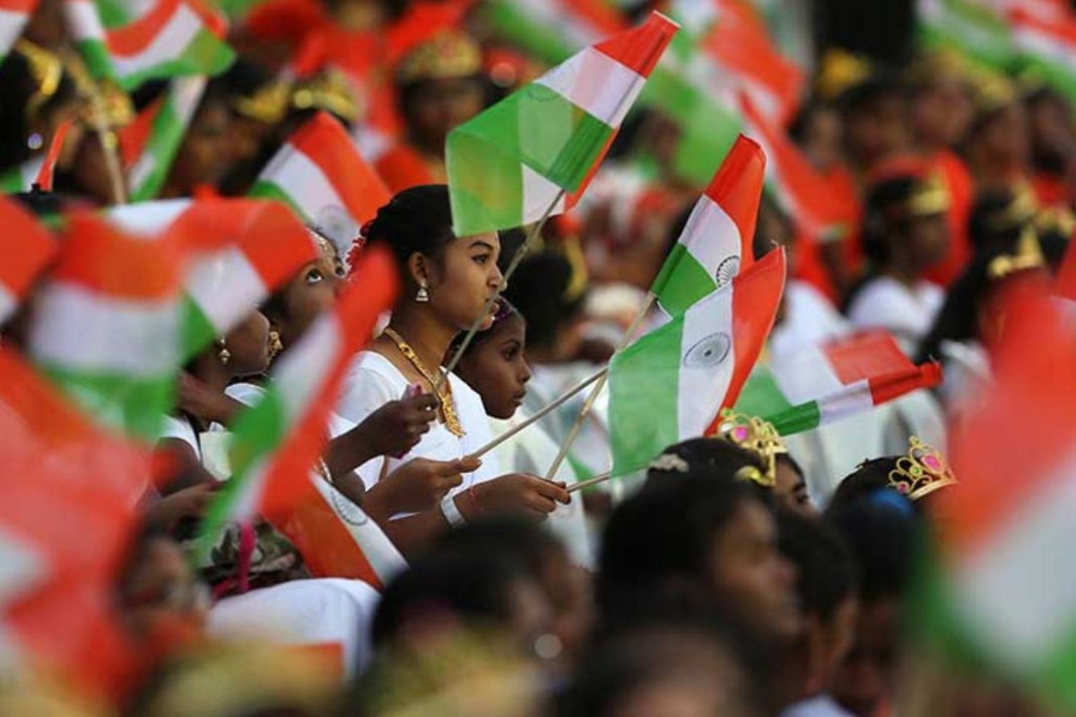 Republic Day Speech 2023 : प्रजासत्ताक दिनी खणखणीत भाषण करायचंय? टाळ्या ...