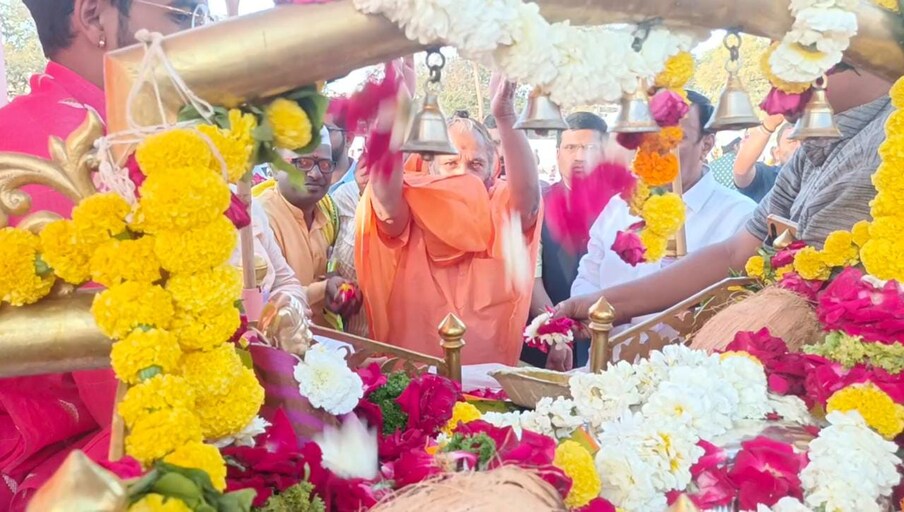 एक फेब्रुवारी रोजी पंढरपूर येथे माघ एकादशी सोहळ्यासाठी पायी दिंडी सोहळा निघाला आहे. 