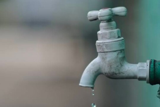 सोलापूरकरांनो, पाणी जपून वापरा! या कारणामुळं 2 दिवस पाणीपुरवठ्यावर होणार परिणाम