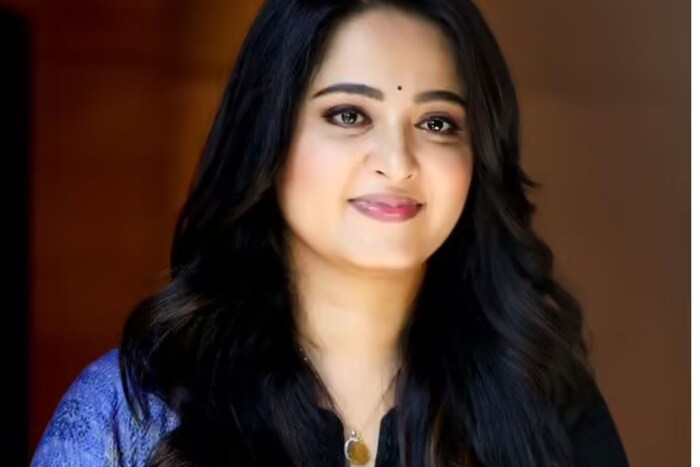 सध्याचे फोटो व्हायरल होत असतानाच अभिनेत्रीला बॉडी शेमिंगचा सामना करावा लागत आहे.  अभिनेत्री होण्यापूर्वी अनुष्का एक प्रोफेशनल योगा इंस्ट्रक्टर होती. 