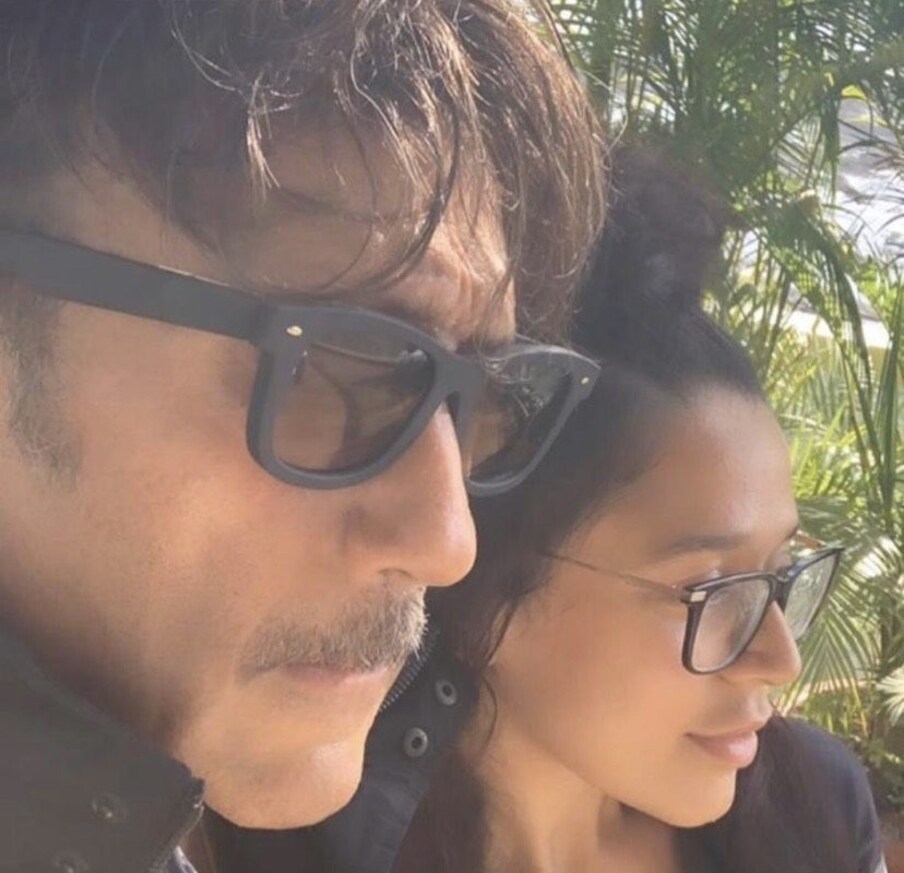  परंतु खऱ्या अर्थाने त्यांचा अभिनेता म्हणून पहिला सिनेमा 'हिरो' होता. सुभाष घईंनी त्यांना हा सिनेमा ऑफर केला होता. त्यांनीच जयकिशन हे नाव बदलून जॅकी असं केलं होतं. 