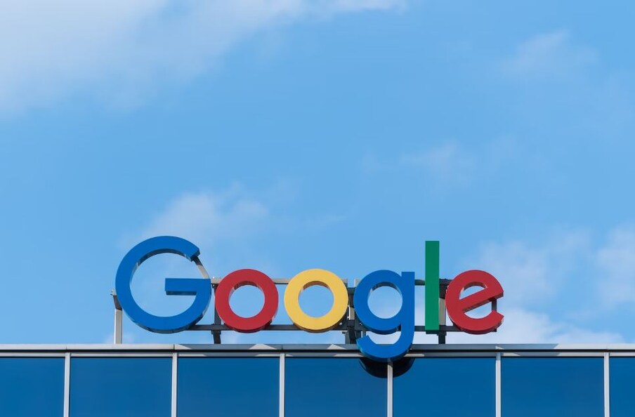 गुगल ड्राइव : वापरकर्ते आता स्टाईलस वापरू शकतील किंवा Android वर Google Drive अॅपमध्ये PDF एन्नोटेट करण्यासाठी स्क्रीनला स्पर्श करू शकतील. तसेच, तुम्ही तुमच्या टॅबलेट किंवा फोनमध्ये महत्त्वाचा मजकूर सेव्ह करण्यासाठी हायलाइटर टूल वापरू शकता.