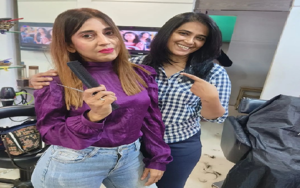 शर्मिष्ठा राऊतनं केला डोक्यावरचा भार कमी, फोटो पाहून येईल कारण लक्षात!