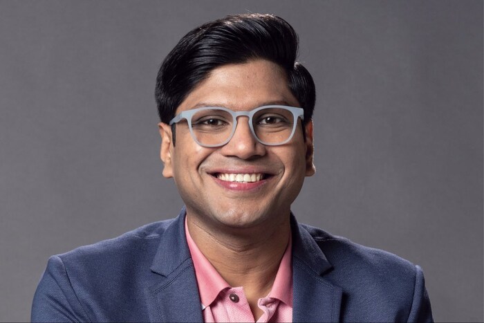 पियुष बन्सल लेन्सकार्टचे (LensKart) संस्थापक आणि सीईओ पीयूष बन्सल यांनी मॅक्गिल युनिव्हर्सिटी, मॉन्ट्रियल, कॅनडातून इलेक्ट्रिकल इंजिनीअरिंगची पदवी प्राप्त केली आहे. त्याच्याकडे आयआयएम पदव्युत्तर पदवी देखील आहे.