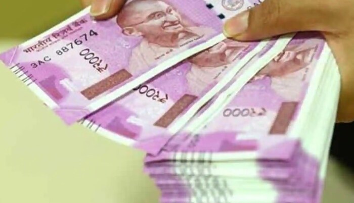  Mobikwik Xtra किंवा Xtra Plus मध्ये गुंतवणूक करण्यासाठी काही चार्ज आकारले जाते का? : नाही, Mobikwik Xtra मध्ये ठेव किंवा पैसे काढण्यासाठी कोणतेही चार्ज नाही. Mobikwik Xtra Plus मध्ये गुंतवणूक करण्यासाठी कोणतेही इन्वेस्टमेंट शुल्क नाही. Mobikwik Xtra Plus मध्ये, 30 दिवसांपूर्वी पैसे काढण्यास कोणतेही व्याज नाही आणि मुदतपूर्तीपूर्वी पैसे काढण्यासाठी 8% पर्यंत व्याज मिळते. 
