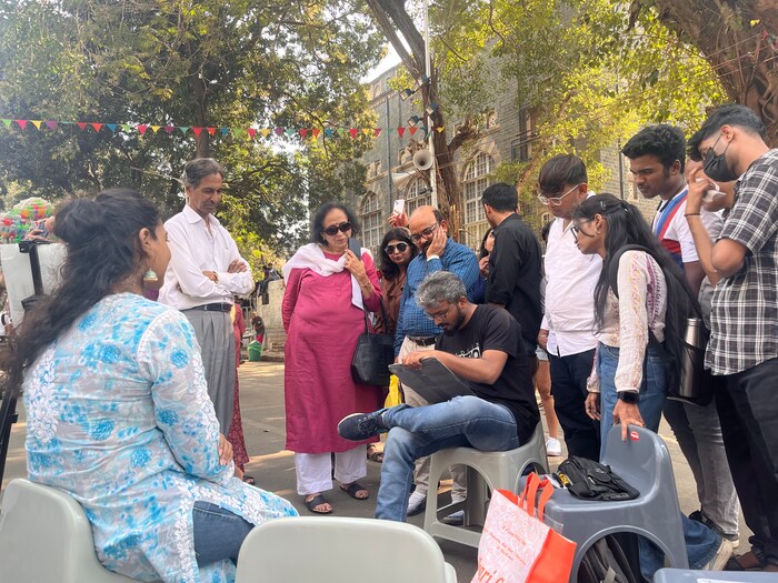  दरवर्षीप्रमाणे यंदाही फेस्टिव्हलमध्ये कला, क्राफ्ट, सिनेमा, नाटक, नृत्य, संगीत या सारख्या वेगवेगळ्या विषयातील गोष्टी इथं पाहायला मिळत आहेत. 