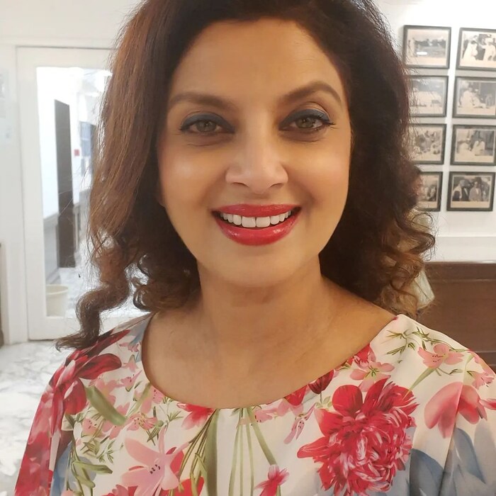  परंतु त्यांनी एका इंग्लिश मॅगझीनसाठी टॉपलेस फोटो क्लिक करत सर्वांनाच धक्का दिला होता. 