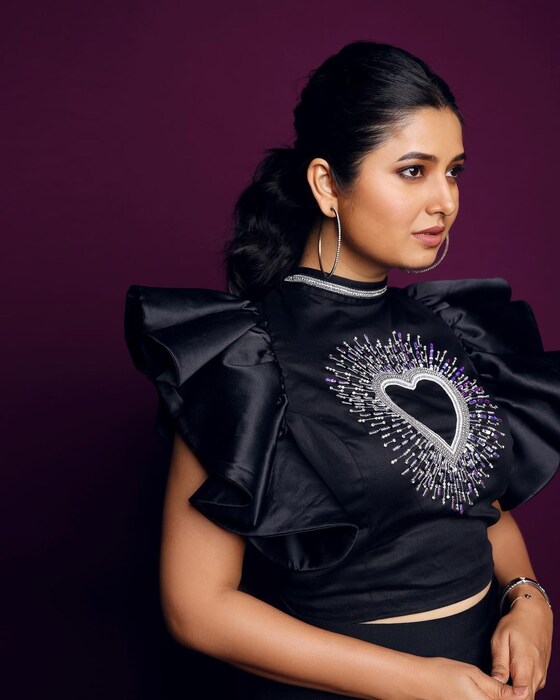  राजश्री मराठीच्या एका मुलाखतीत प्राजक्ता माळीसोबत एक सेगमेंट करण्यात आलं होतं. 