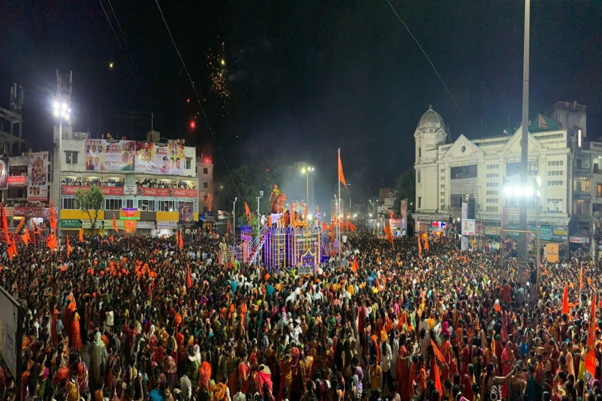 सोलापुरात मध्यरात्री अवतरला शिवकाळ! पाळणा कार्यक्रमाचे पाहा Photos