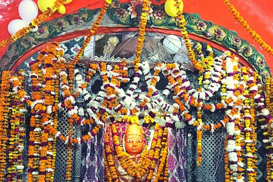 जाणून घ्या लखनऊच्या अद्भुत हनुमान मंदिराचे रहस्य, जिथे नवाबही लावायचे हजेरी