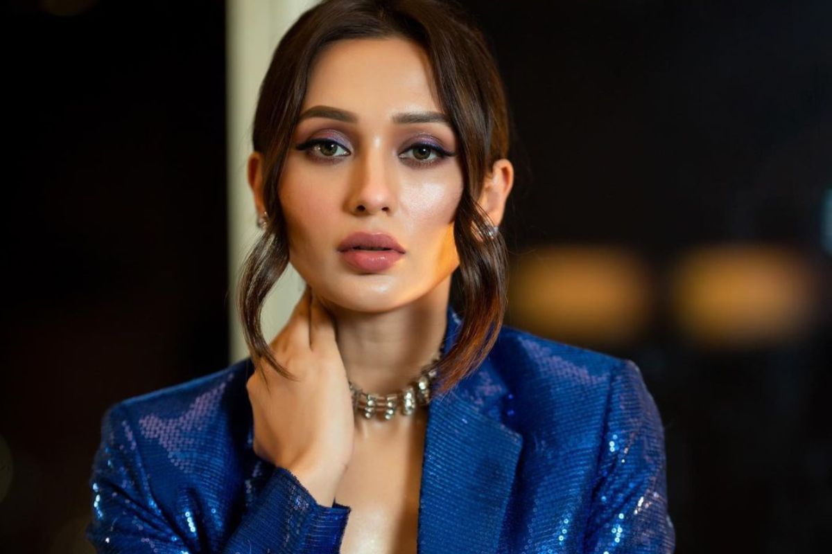 मिमी चक्रवर्ती