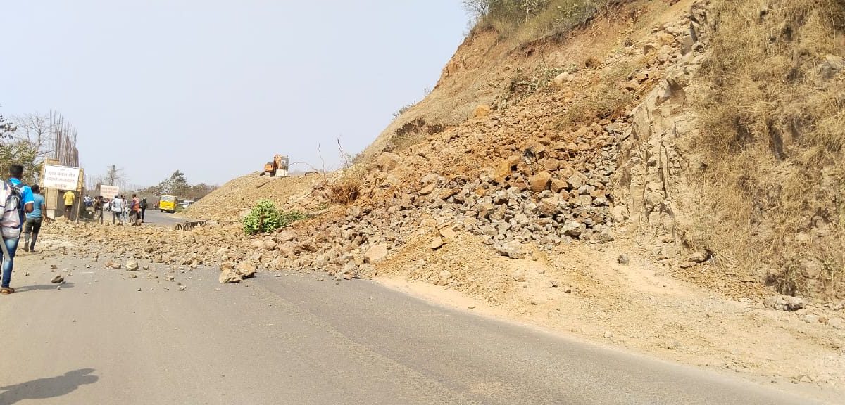 मुंबई-गोवा प्रवास करणाऱ्यांसाठी महत्त्वाची बातमी, परशुराम घाट वाहतुकीसाठी बंद