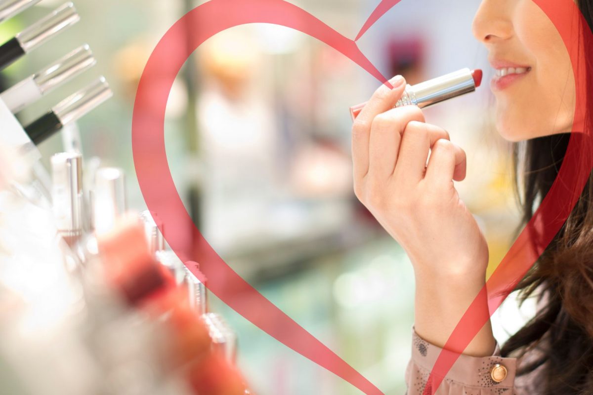 लिपस्टिकमुळे तरुणी वृद्धाच्या प्रेमात. (प्रतीकात्मक फोटो - सौजन्य - Canva)