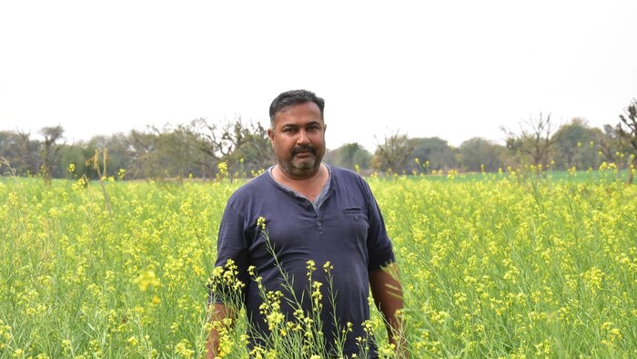 याच्या किंमतही बाजारभावापेक्षा एक हजार रुपये अधिक असल्याचे त्यांनी सांगितलं आहे. शेणाऐवजी बायो-कंपोझर वापरून चांगले कंपोस्ट खत तयार करता येते. 