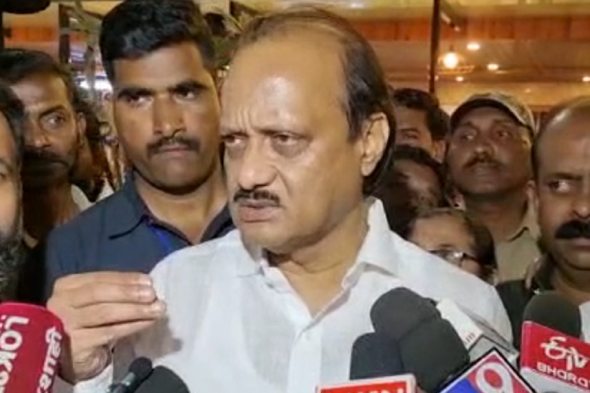 अजित पवार