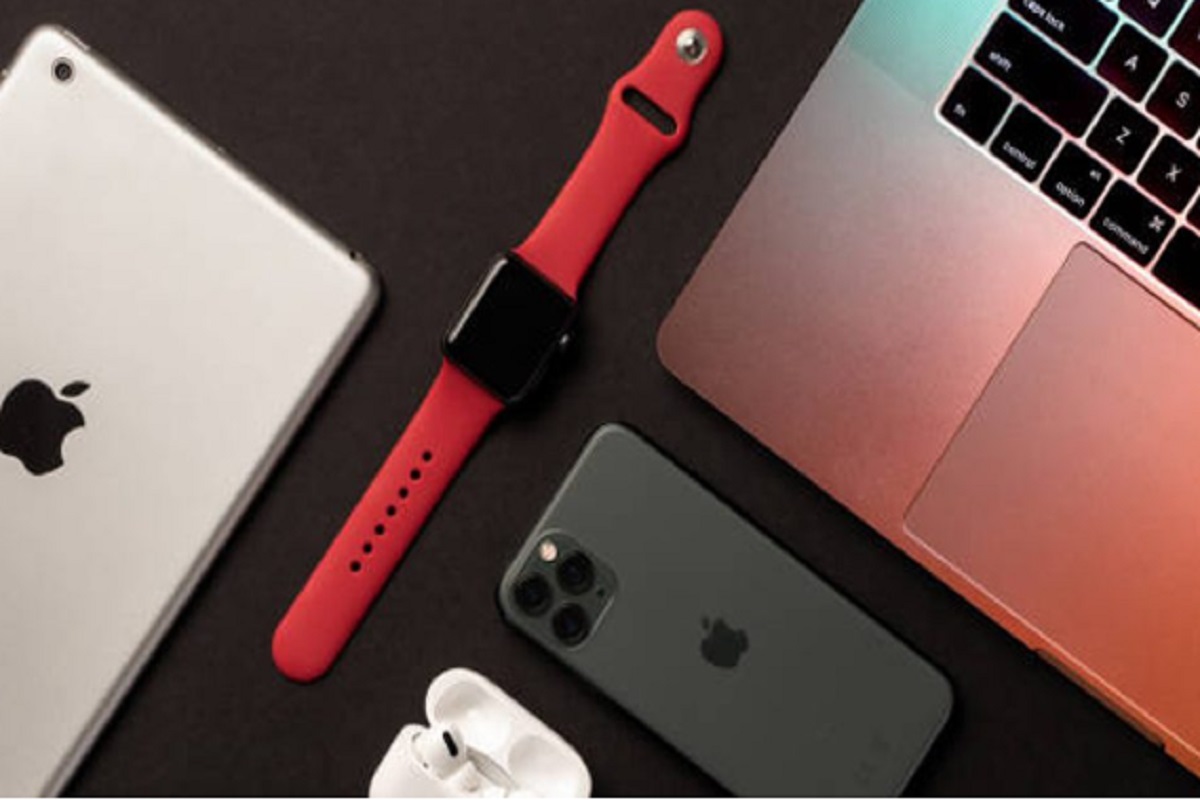 अॅपलचं ऑडिओ बुकसाठी नवीन फीचर; आता पुस्तकातला मजूकर ऐकण्याचीही सुविधा मिळणार