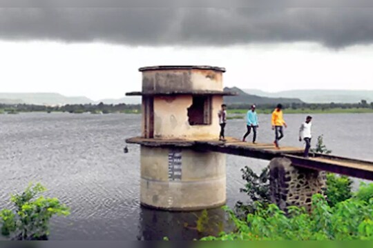'नवरा म्हणाला, मूल होत नाही जीव दे'; महिला पोहोचली थेट तलावावर अन्... औरंगाबादमधील धक्कादायक प्रकार