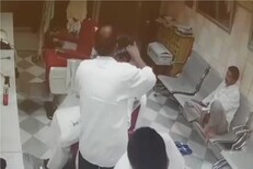 हेअरकट करताना अचानक समोर आला 'मृत्यू', सलूनमध्ये भयंकर घडलं; Shocking Video
