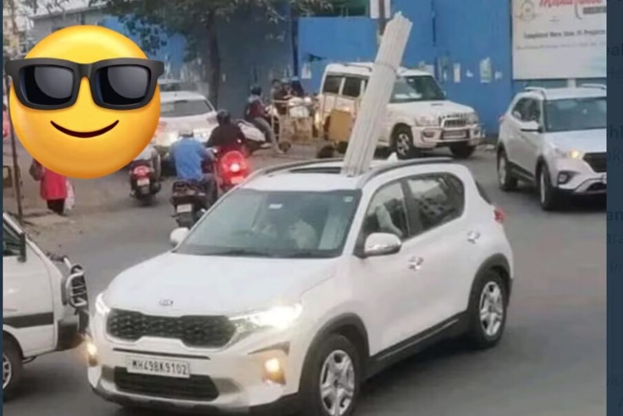 लोखंडी बांबू नेण्यासाठी कारवाल्याचा नवीन जुगाड
