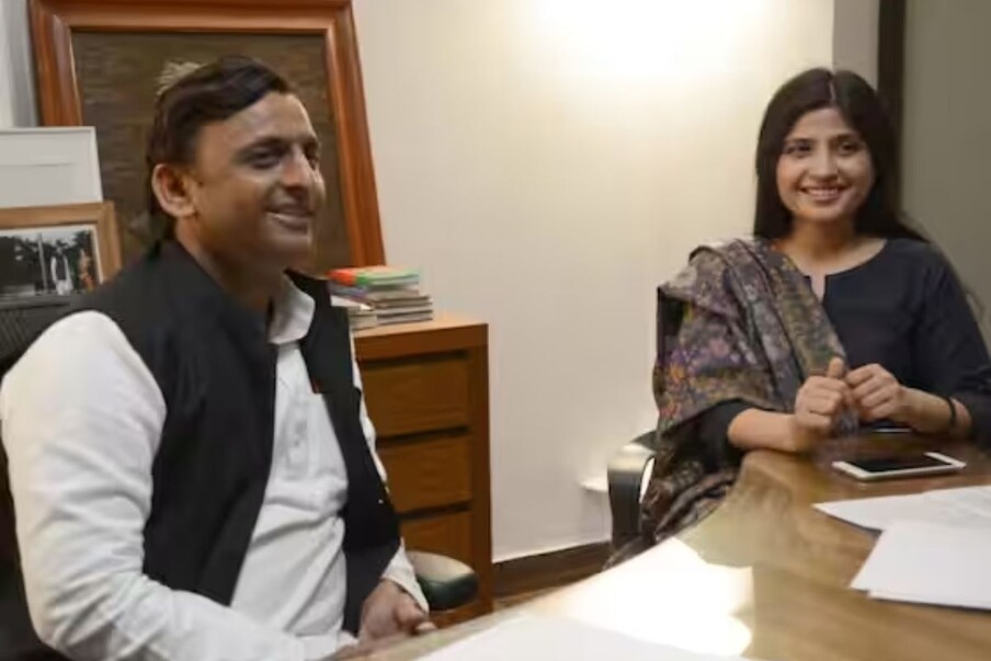  ,[object Object],[object Object],उत्तर प्रदेशचे मुख्यमंत्री अखिलेश यादव आणि त्यांची खासदार पत्नी डिंपल यादव यांच्या प्रेमकथेने पुन्हा एकदा सिद्ध केले आहे की, जुनं प्रेम कधीही संपन नाही. सुमारे 13 वर्षांपासून अखिलेश डिंपल ,[object Object], होते. डिंपल त्यावेळी लखनऊ विद्यापीठात ह्युमॅनीटीचे शिक्षण घेत होत्या, तर अखिलेश नुकतेच ऑस्ट्रेलियात शिक्षण घ्यायला गेले. तिथून ते एकमेकांना पत्र लिहायचे. त्यानंतर पुन्हा भारतात येऊन या दोघांनी आपल्या घरच्यांच्या संमतीने लग्न केलं.