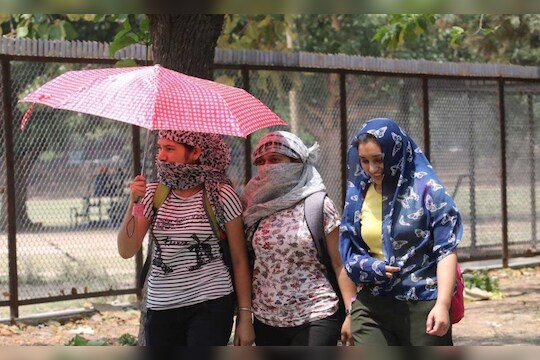 Maharashtra Heat Wave : सूर्य आग ओकणार, मुंबई, पुण्यासह इतर जिल्ह्यात पुढचे काही दिवस उन्हाचे चटके