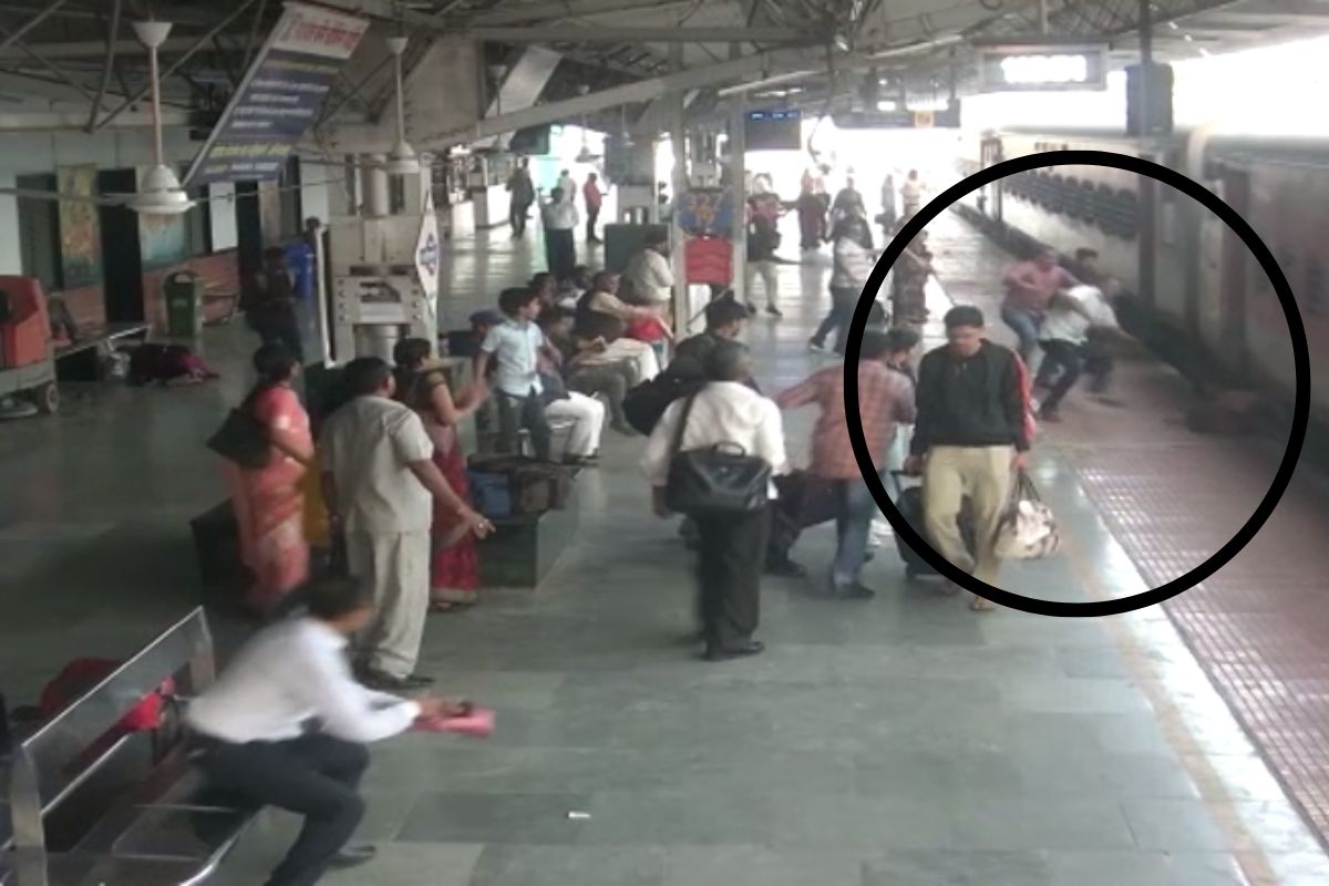 सीसीटीव्ही मधील दृश्य