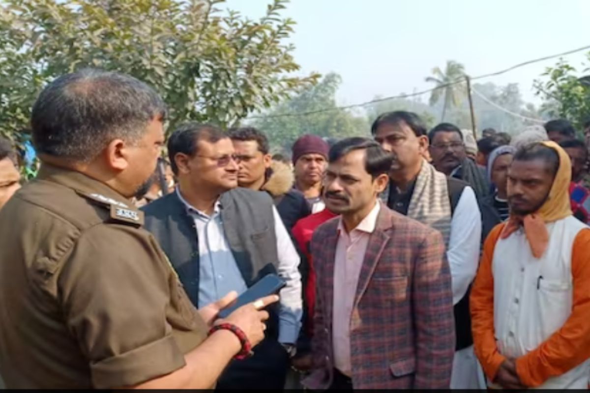 बायको आणि मुलांच्या हत्येनंतर नवऱ्याने घरात लावली आग? एकाच परिवारातील चौघांच्या मृत्यूने खळबळ