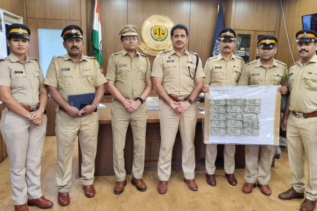 पोलिसांनी जप्त केलेली रक्कम