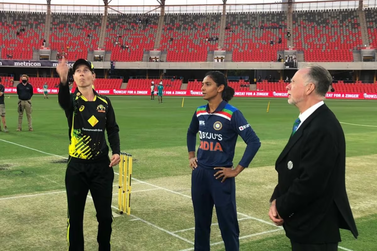 IND VS AUS : सेमीफायनल सामन्यातील टॉसमध्ये ऑस्ट्रेलियाने मारली बाजी