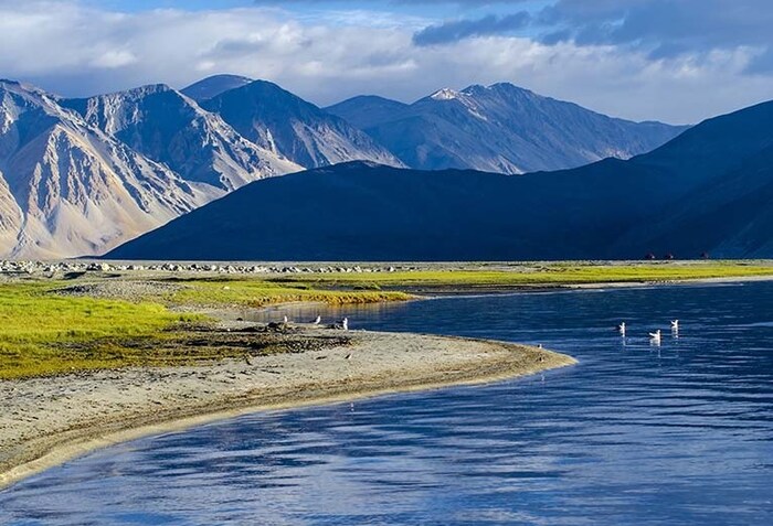 यासोबतच तुम्हाला नाश्ता, दुपारचे जेवण आणि रात्रीच्या जेवणाची सुविधा मिळेल. यासोबतच तुम्हाला सर्वत्र जाण्यासाठी नॉन एसी बसची सुविधाही मिळणार आहे.