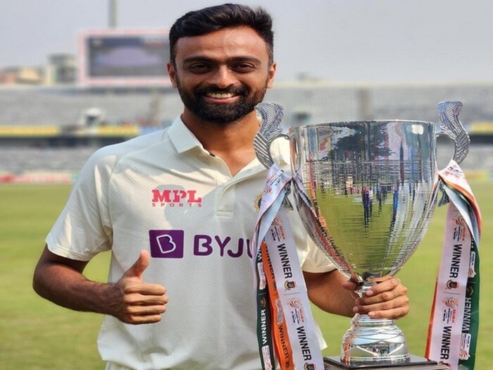 जयदेव उनादकटचा वनडे संघातही समावेश करण्यात आला आहे. विशेष म्हणजे त्याच दिवशी जयदेवच्या नेतृत्वाखाली सौराष्ट्रने रणजी ट्रॉफी जिंकली. सौराष्ट्रने फायनलमध्ये बंगालला हरवून दुसऱ्यांदा ट्रॉफीवर नाव कोरलं.