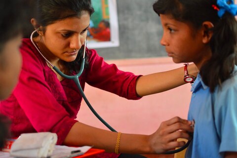 कोल्हापूर जिल्ह्यातील बालकांची आरोग्य तपासणी करण्याच्या दृष्टीने 'जागरुक पालक सुदृढ बालक’ हे विशेष अभियान राबवण्यात येणार आहे. 