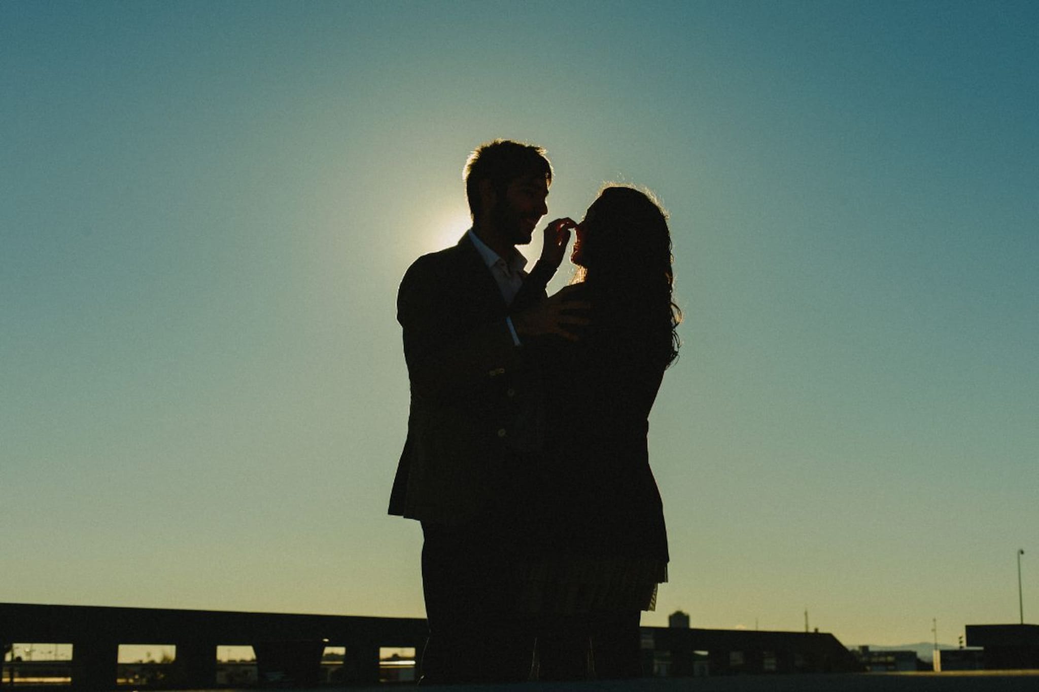 या जन्मतारखांची जोडी जमली तर प्रगती ठरलेली! पण, प्रेमात नसते इमोशनल अटॅचमेंट