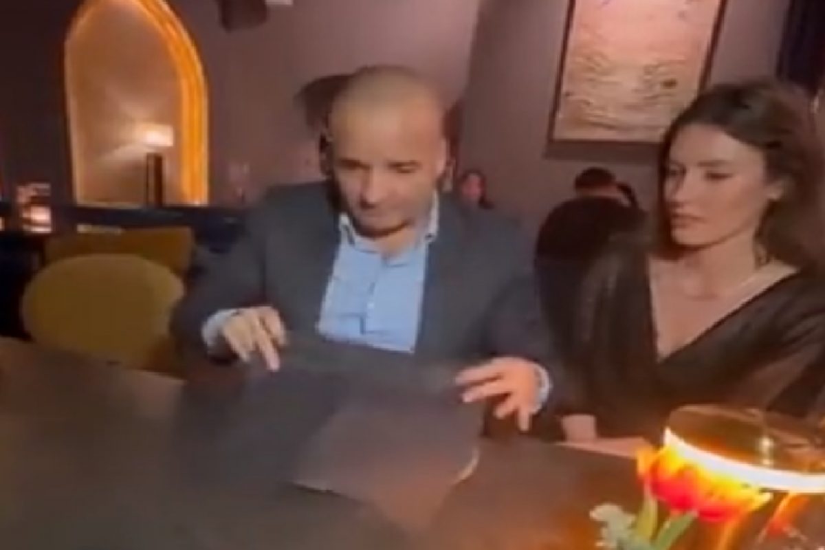 मॅजिक व्हिडीओ.