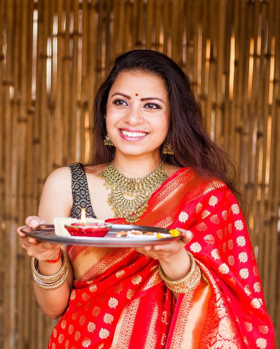 रिअल लाइफमध्ये ती एक डॉक्टर आहे. तिने गाझियाबादमध्ये फेजिओथेरेपीचा कोर्स केला. सोबतच ती वेळ मिळेल तसं अॅक्टिंग आणि मॉडेलिंगचीही प्रॅक्टिस करते.