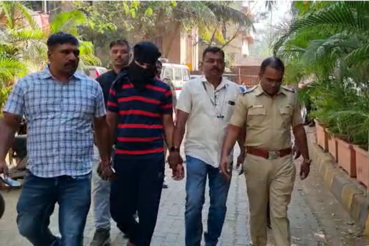 मुंबईत वृद्धाच्या हत्येनं खळबळ