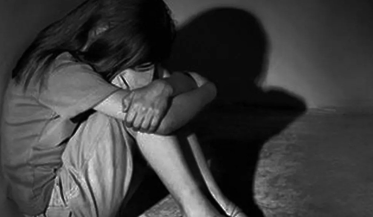 Principal Sexually Assaulting Student : 65 वर्षीय नराधम मुख्याध्यापकाने 14 वर्षीय मुलीवर केले वारंवार अत्याचार, मुंबईतली संतापजनक घटना