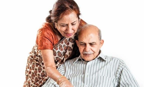 केंद्र सरकारची ही योजना वार्षिक 15 लाख रुपयांच्या गुंतवणुकीला परवानगी देते आणि 60 वर्षे ओलांडलेल्या नागरिकांना लाभ देते.