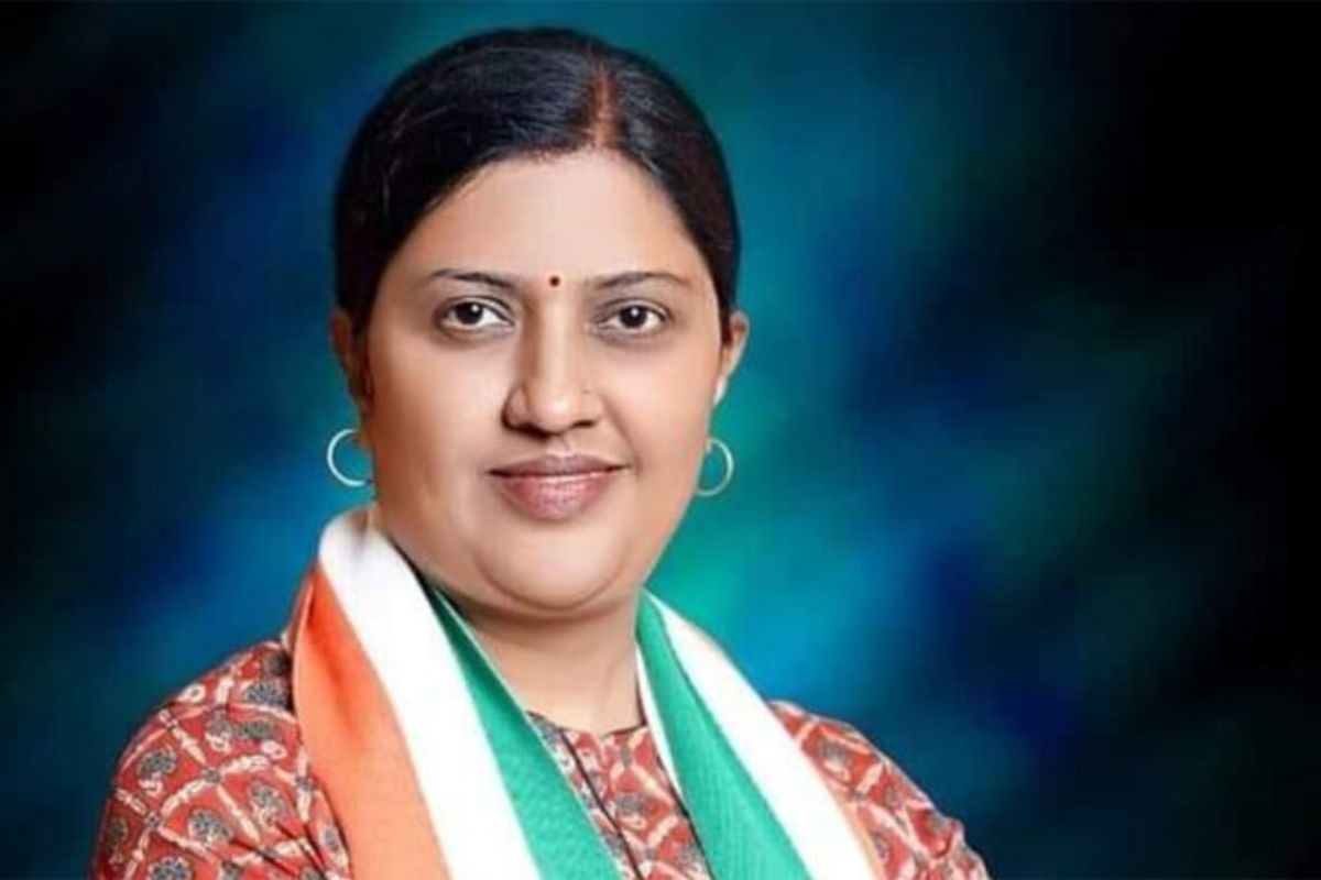 काँग्रेस आमदार प्रज्ञा सातव यांच्यावर जीवघेणा हल्ला, हल्लेखोर मागून आला अन्...